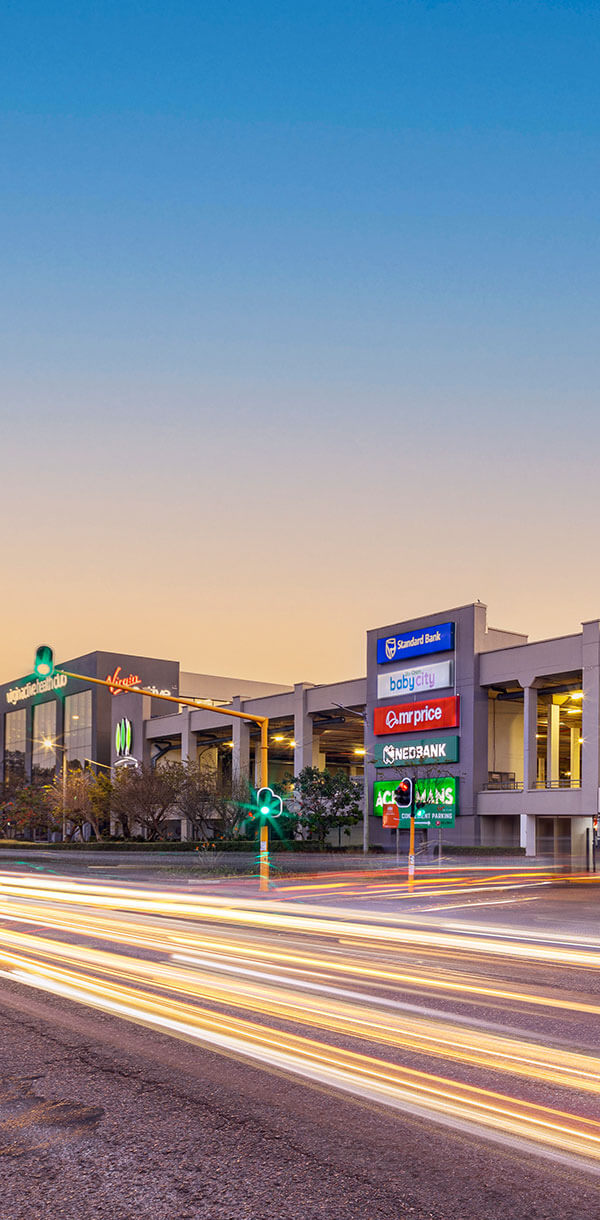 hillcrest-corner-roadside